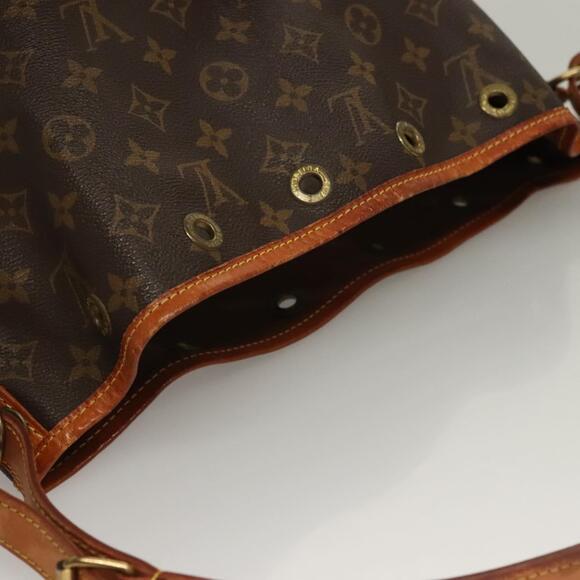 LOUIS VUITTON Monogram Petit Noe Shoulder Bag M42226 - Picture 6 of 16